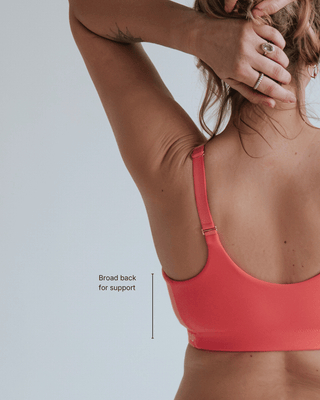 [Sugar Coral] #en the adjustable maternity bra has a broad back for extra support